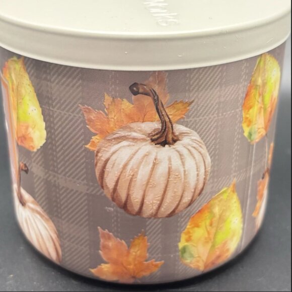 2 Candles - Bath & Body Works, WHITE PUMPKIN 3 Wick Candles, New - Picture 3 of 3